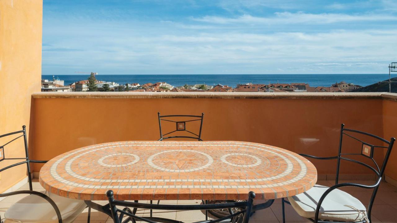 Virgilio 2 - Villa Bice Alassio Extérieur photo